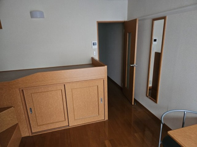 【その他】 | レオパレスカトレア | ベッド・姿見