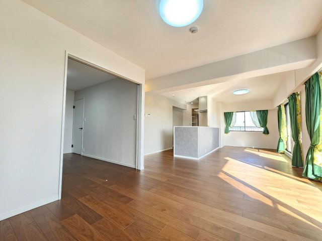 【居間・リビング】の画像