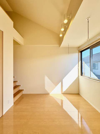 【洋室】 | プロムノワール湯田温泉駅前　アルザス