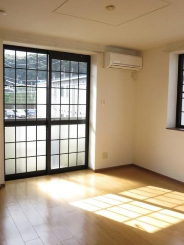 フィール　ファインＡの居間・リビング|こちらのリビングで趣味の時間をお楽しみください