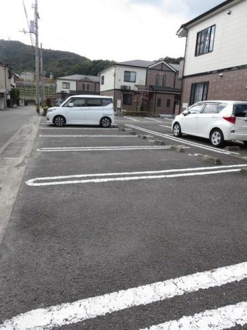 フィール　ファインＡの駐車場|カースペースがあります