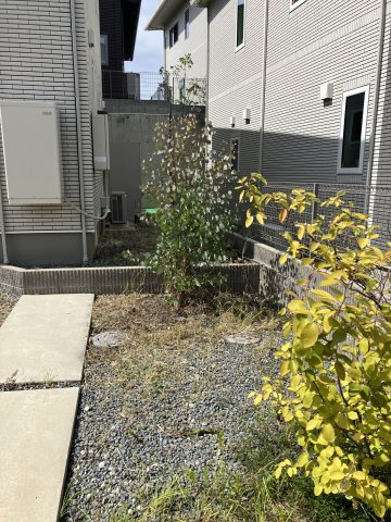 岸の丘町　中古戸建て（一条工務店施工）の庭|お庭でゆったりと過ごせます