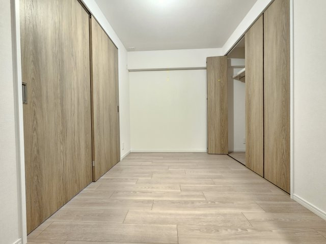 芦屋山打出住宅の玄関|収納もある玄関です