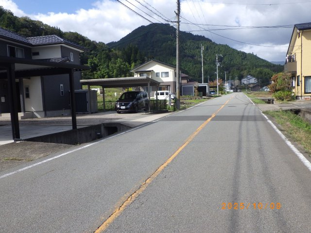 養父市八鹿町九鹿の前面道路含む現地写真