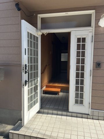 網干区余子浜iz中古売家の玄関|シンプルで使いやすい玄関です