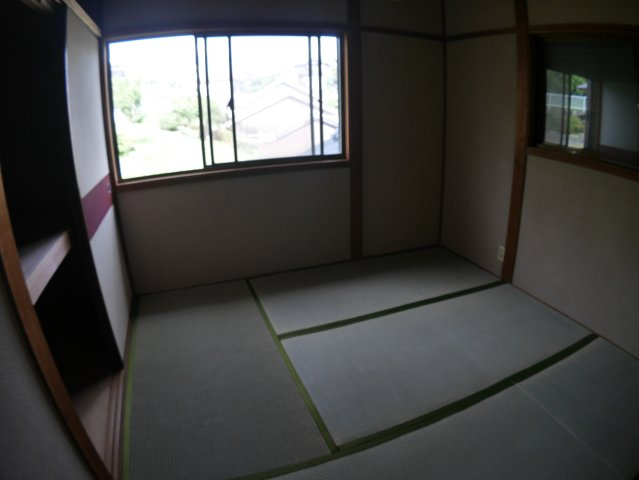 鈴蘭台西町戸建の内装|おしゃれな内装です