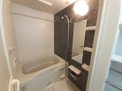 【浴室】 | ヒカルサ高岡角イースト