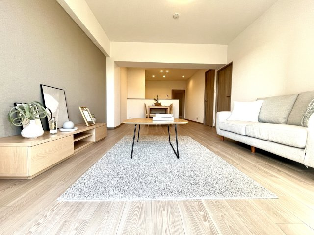 香枦園スカイハイツの居間・リビング