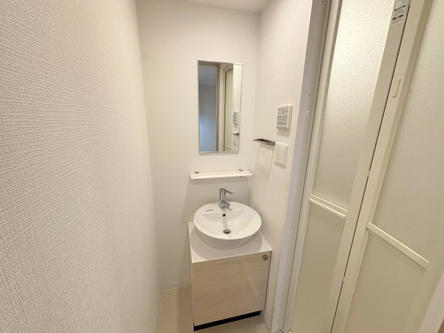 エスリード新大阪ラヴァーグの洗面所