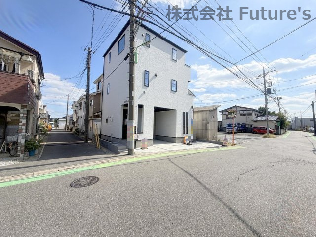 三郷市彦川戸1丁目　新築戸建　全1棟の前面道路含む現地写真|前面道路含む現地写真です。