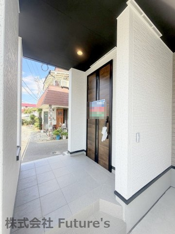 三郷市彦川戸1丁目　新築戸建　全1棟のエントランス|玄関アプローチ