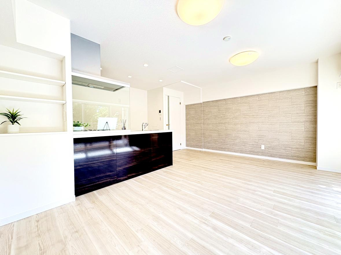 梅島ハイツの居間・リビング