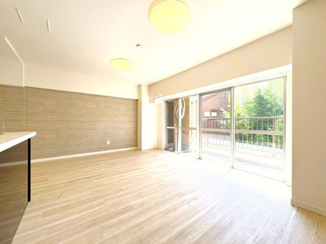 梅島ハイツの居間・リビング