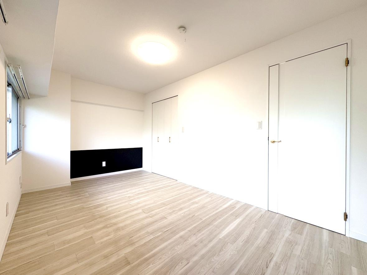 梅島ハイツの洋室
