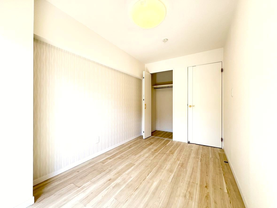 梅島ハイツの洋室