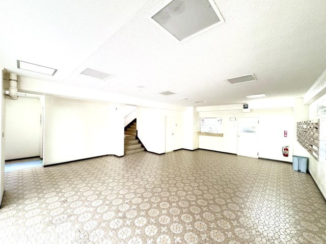 梅島ハイツのロビー