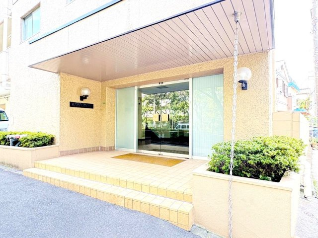 梅島ハイツのエントランス