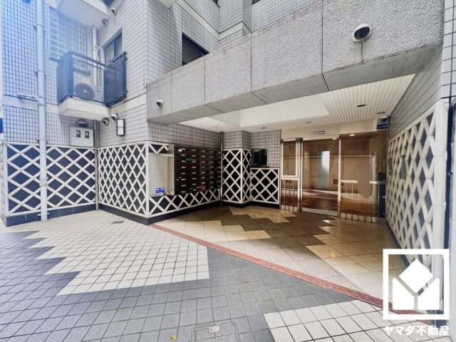 シンフォニー桃山のエントランス