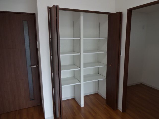 姫路市北条口３丁目の賃貸マンションの収納