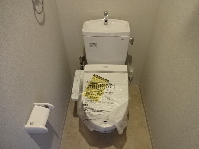 姫路市北条口３丁目の賃貸マンションのトイレ