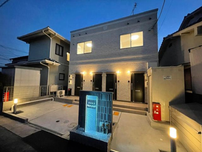 【外観】 | コスモス | 外観写真（夜）