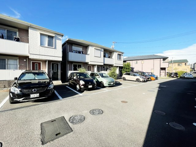 花ぽーと　C棟の駐車場