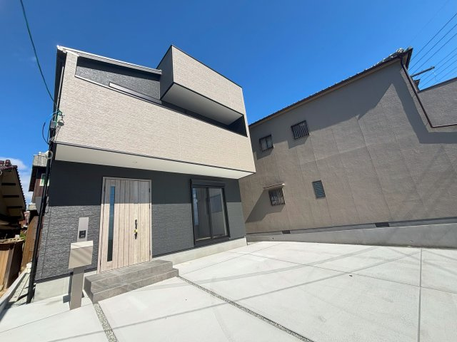 明石市大久保町江井島　新築戸建ての外観