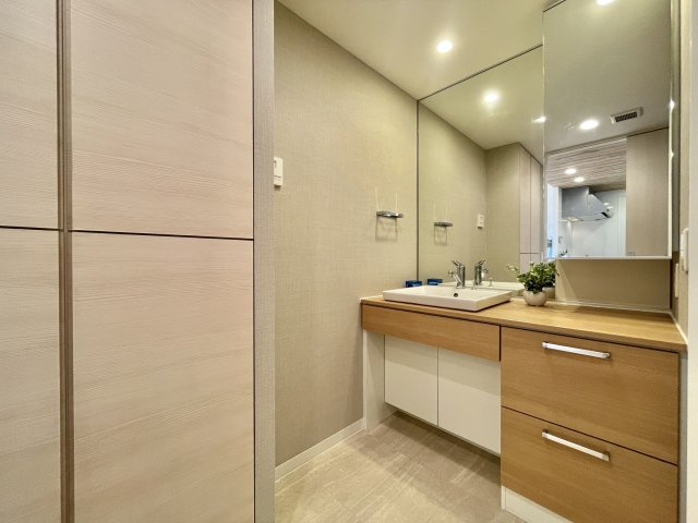 【独立洗面台】