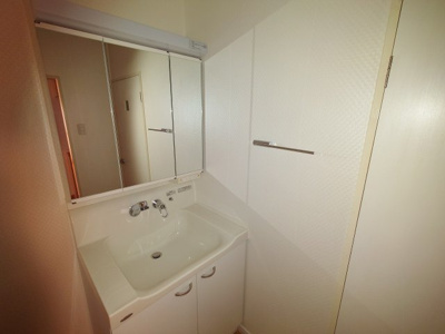 【独立洗面台】 | ユートクコーポ赤坂（A-16）