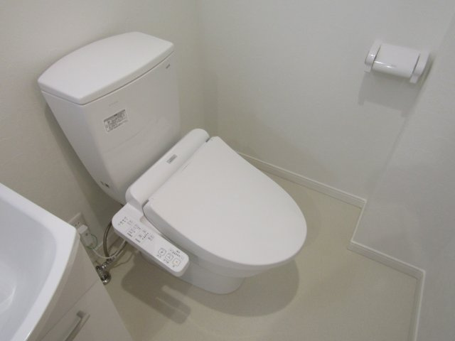 コンフォルト柏のトイレ|コンパクトで使いやすいトイレです