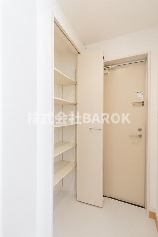 CocoCalm 半道橋の玄関