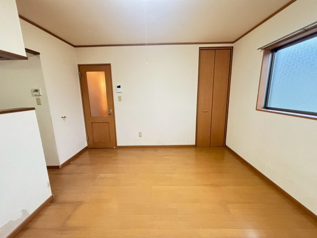 相生・須永一戸建の居間・リビング|現状有姿となります