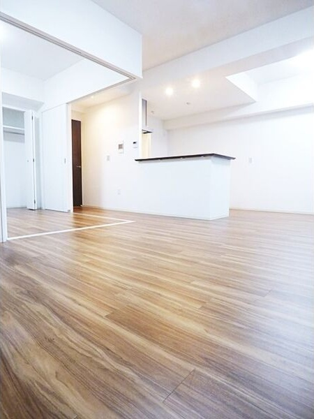 ラトゥール代官町EASTの居間・リビング