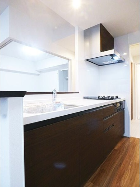 ラトゥール代官町EASTのキッチン