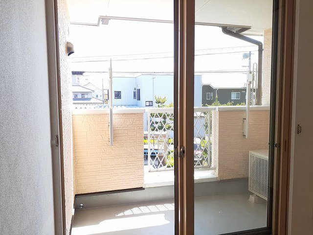【バルコニー】