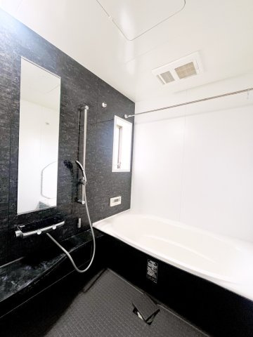 和歌山市新庄　中古戸建の浴室