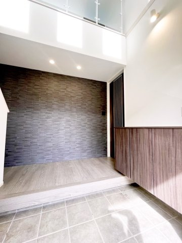 和歌山市新庄　中古戸建の玄関