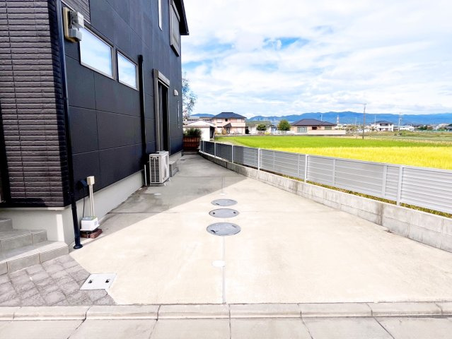 和歌山市新庄　中古戸建の駐車場