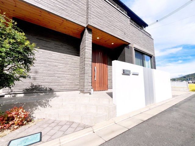 和歌山市新庄　中古戸建の外観