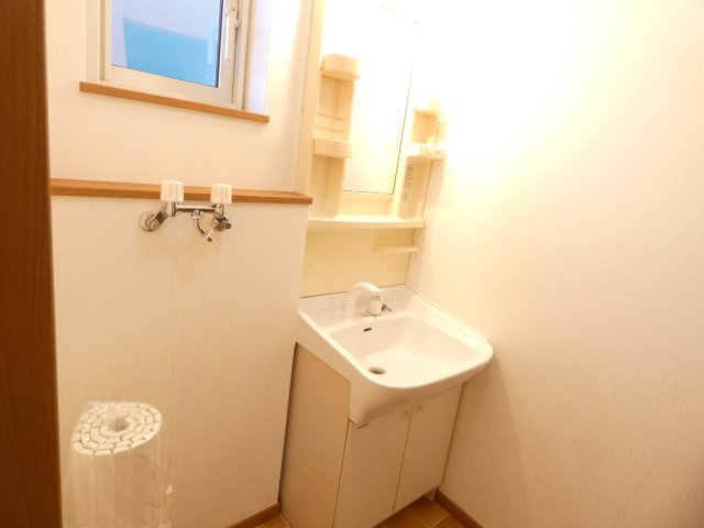 ＦＩＴ ＨＯＵＳＥ（フィットハウス）2の独立洗面台
