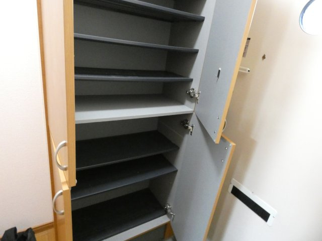 ＦＩＴ ＨＯＵＳＥ（フィットハウス）2の玄関