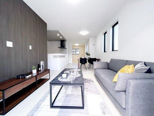 グランフェリディア泉南市新家第２期　１号棟の居間・リビング