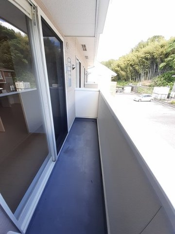 リバーサイド　レジデンス　Ｂのバルコニー