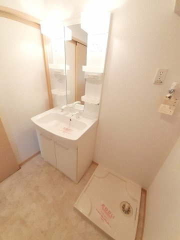 リバーサイド　レジデンス　Ｂの洗面所