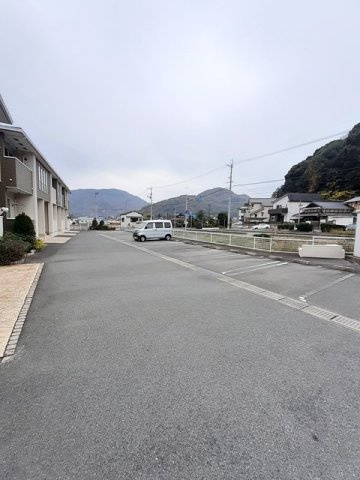 レモンライム　Ｂの駐車場