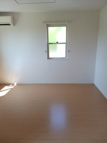 ソナチネ　Ｂの内装