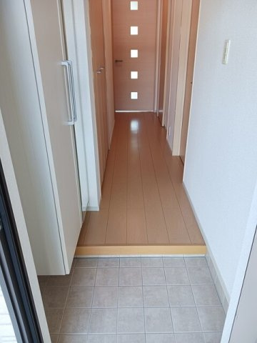 ソナチネ　Ｂの玄関