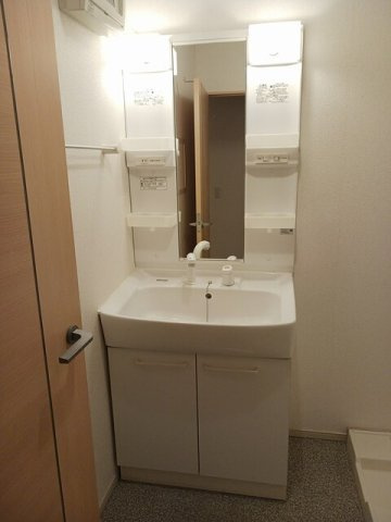 セレーノＡの洗面所