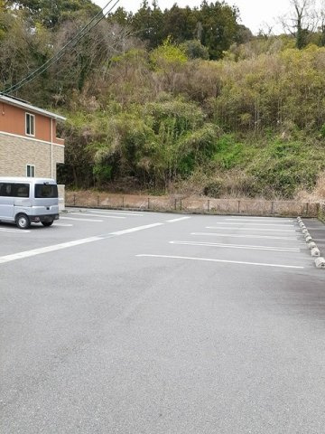 リバーサイドレジデンスＣの駐車場