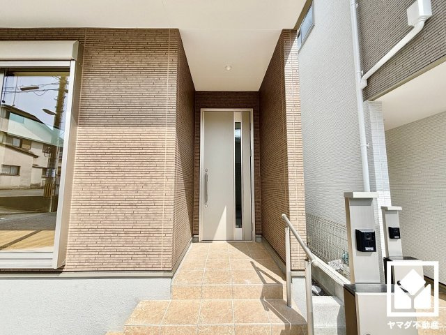 大津市滋賀里１丁目　2期　1号地の玄関